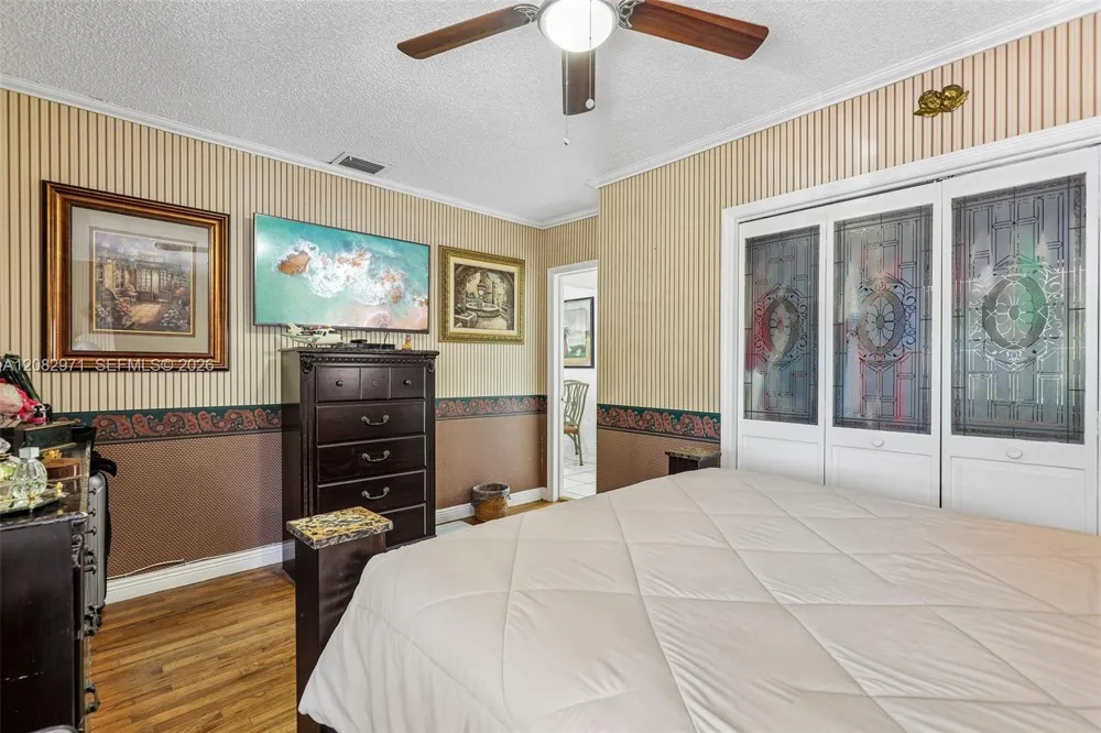 6531 SW 20th St West Miami, FL 33155