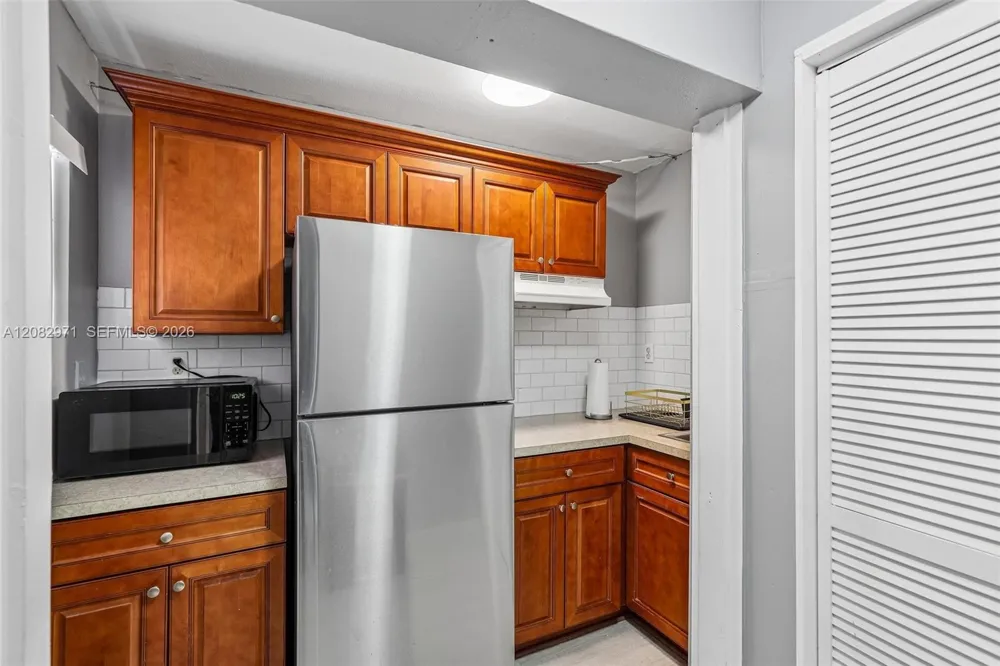 6531 SW 20th St West Miami, FL 33155