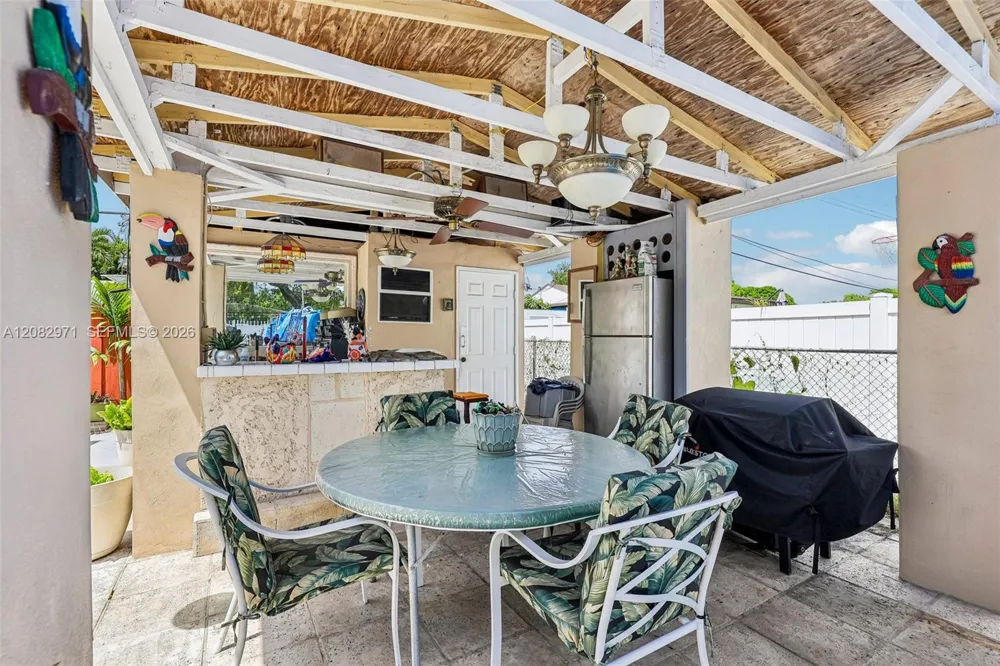 6531 SW 20th St West Miami, FL 33155