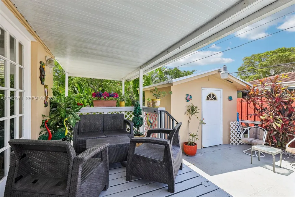 6531 SW 20th St West Miami, FL 33155