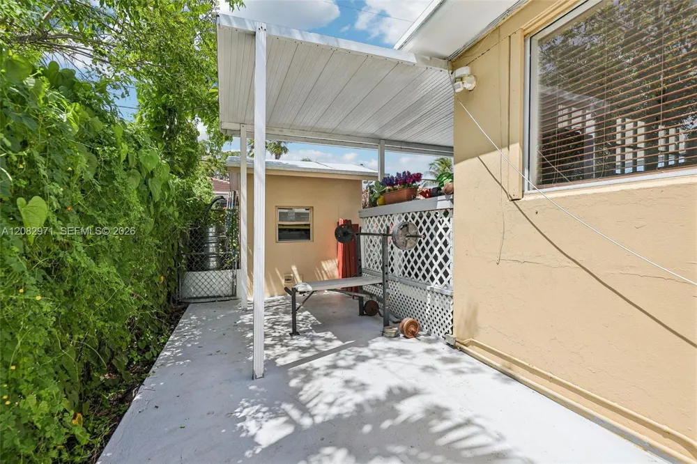 6531 SW 20th St West Miami, FL 33155