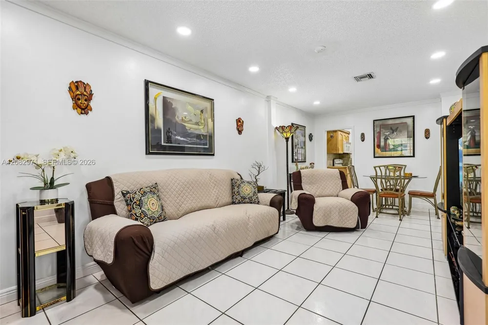 6531 SW 20th St West Miami, FL 33155