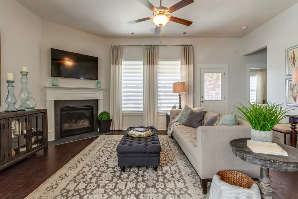 128 Longwood Drive Lebanon, TN 37087