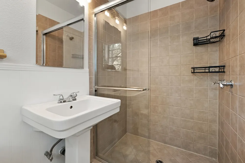 2503 East Side Drive Austin, TX 78704