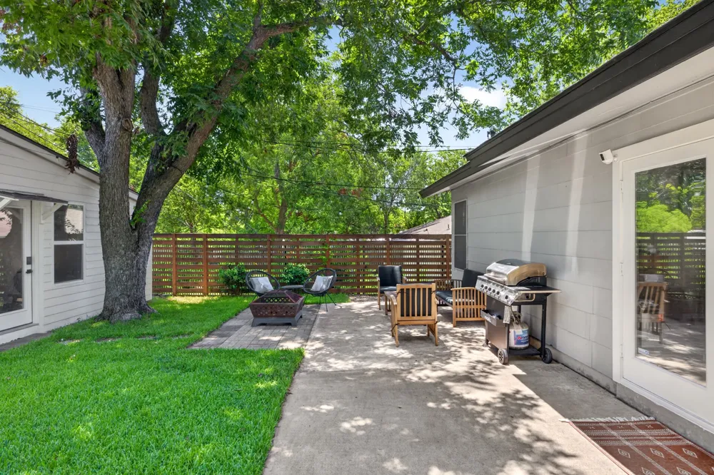 2503 East Side Drive Austin, TX 78704