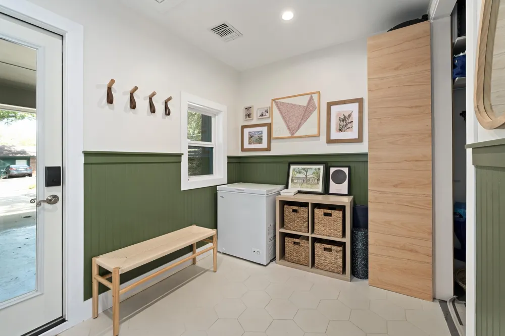 2503 East Side Drive Austin, TX 78704