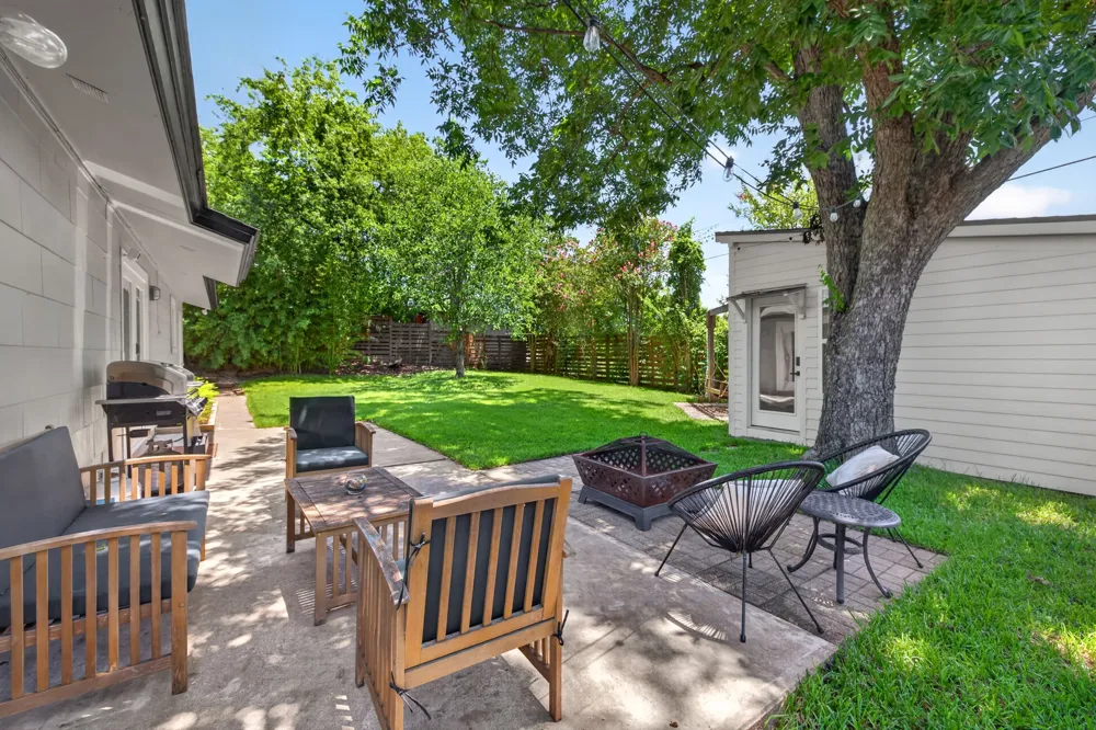 2503 East Side Drive Austin, TX 78704
