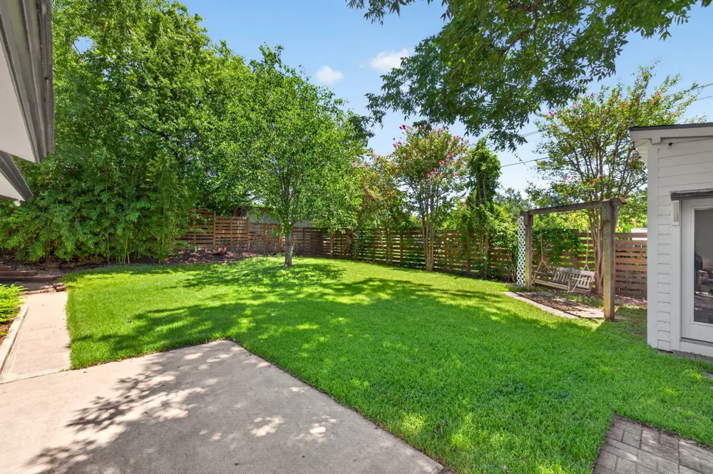 2503 East Side Drive Austin, TX 78704