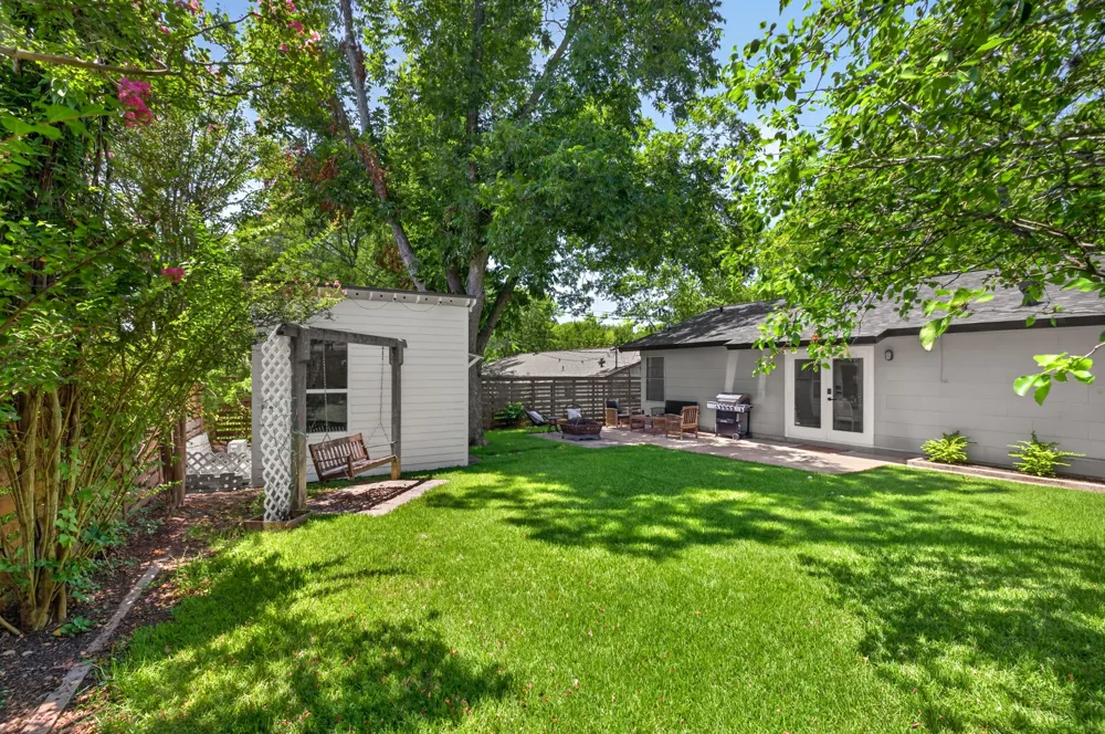 2503 East Side Drive Austin, TX 78704