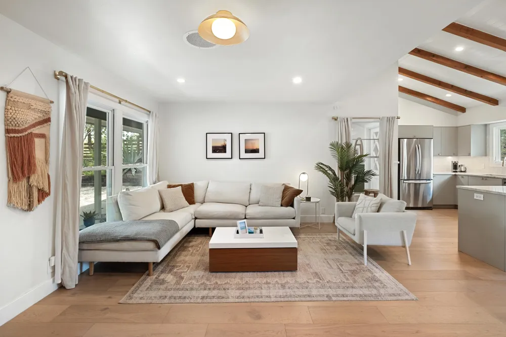 2503 East Side Drive Austin, TX 78704