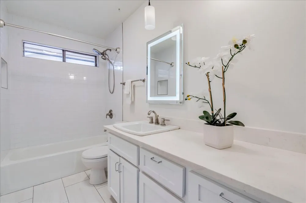 12601 Gristmill Cove Austin, TX 78750