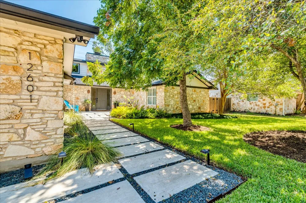 12601 Gristmill Cove Austin, TX 78750