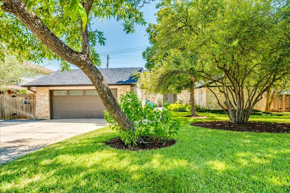 12601 Gristmill Cove Austin, TX 78750
