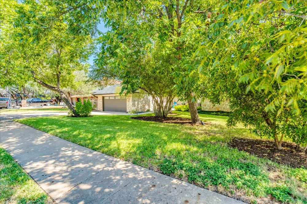 12601 Gristmill Cove Austin, TX 78750