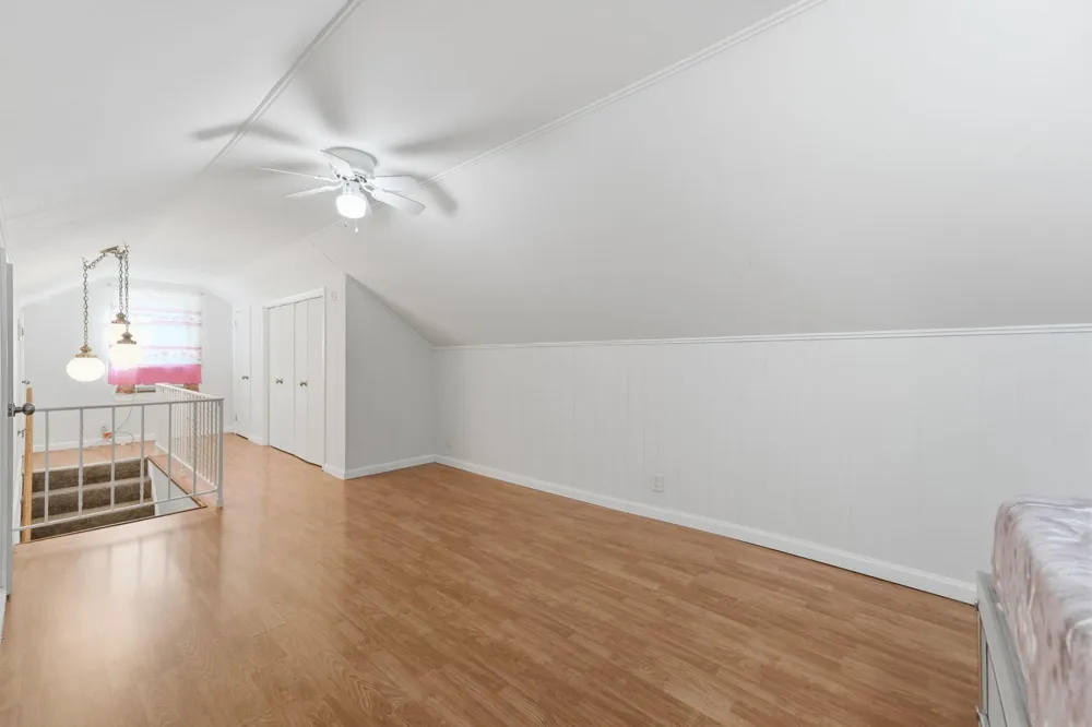 1796 Kennard Street Maplewood, MN 55109