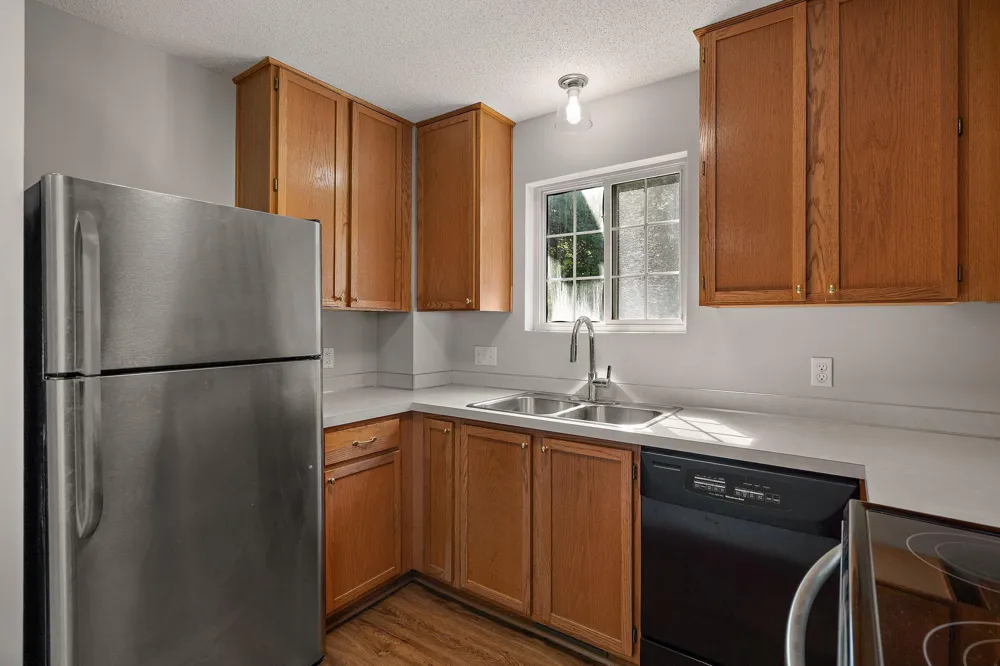 13093 Crimson Clover Lane Eden Prairie, MN 55347