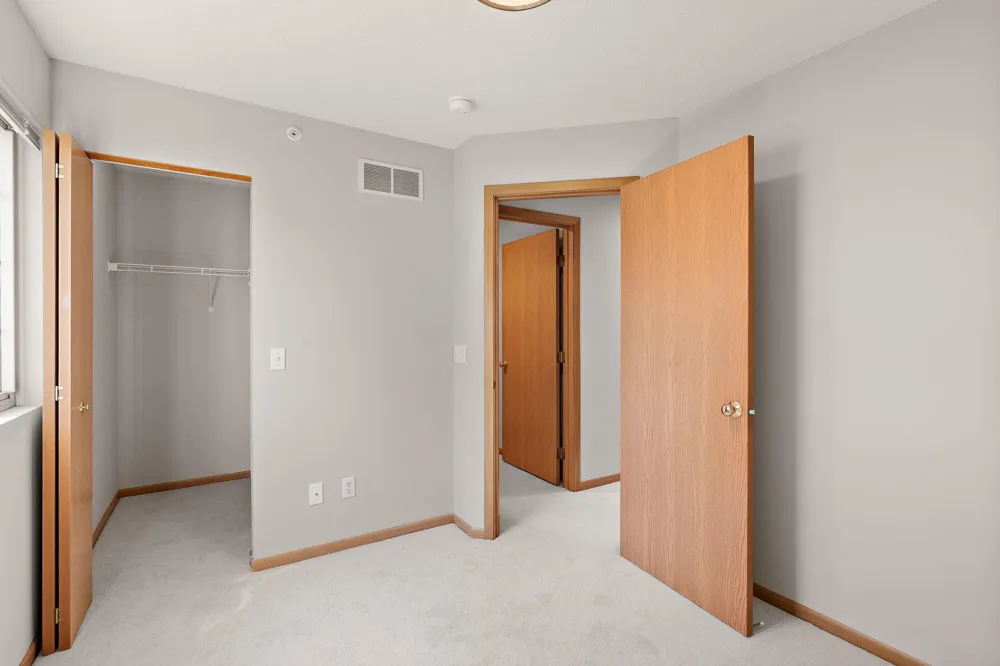 13093 Crimson Clover Lane Eden Prairie, MN 55347