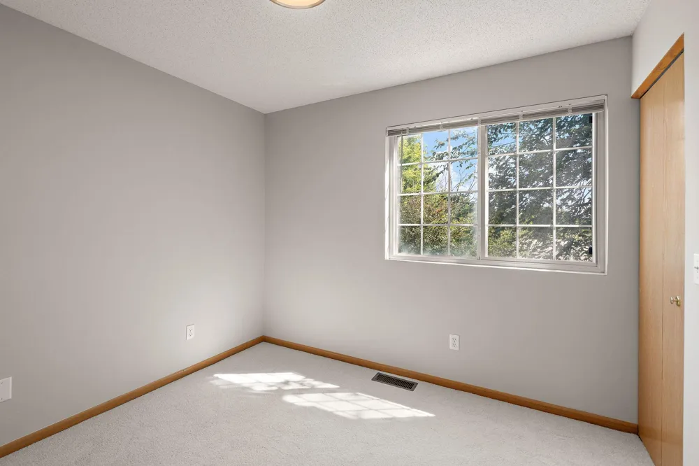 13093 Crimson Clover Lane Eden Prairie, MN 55347