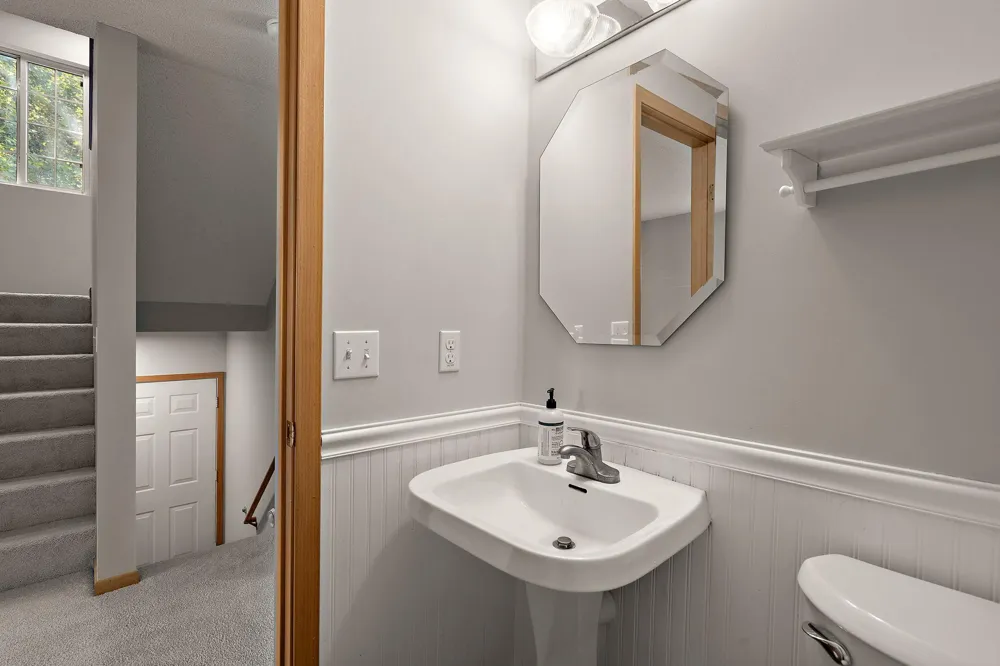 13093 Crimson Clover Lane Eden Prairie, MN 55347
