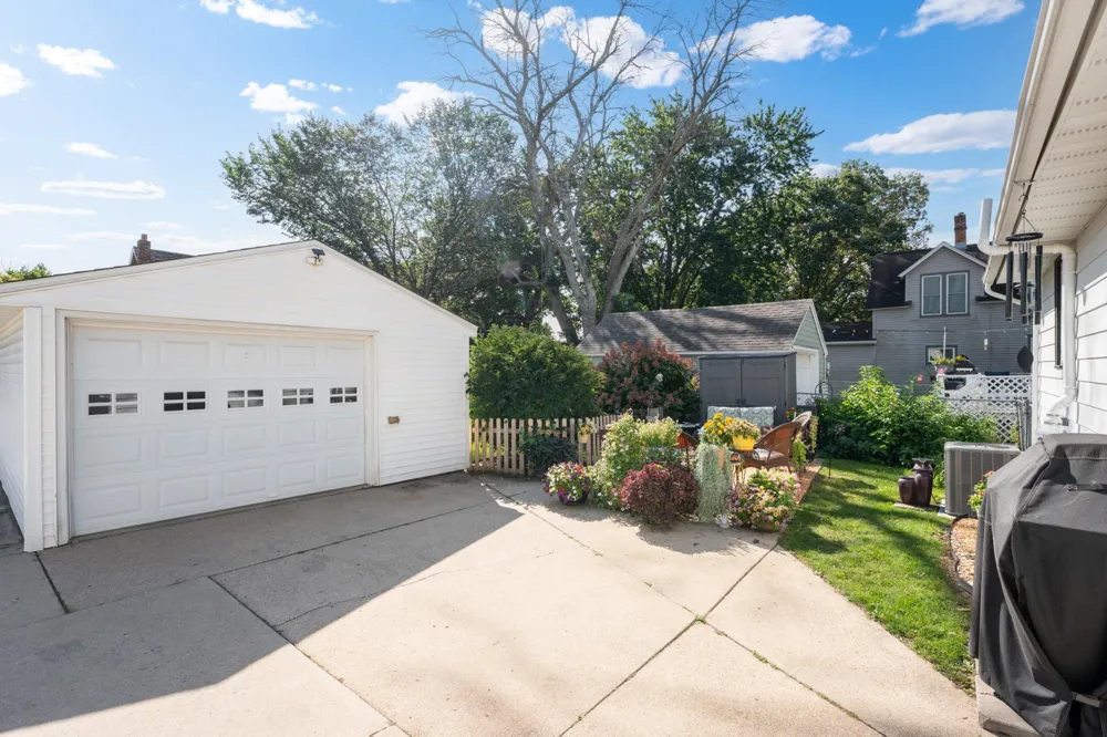 210 11th Avenue NE Rochester, MN 55906