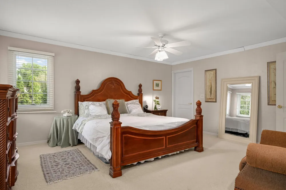 665 Arcadia Drive Mendota Heights, MN 55118