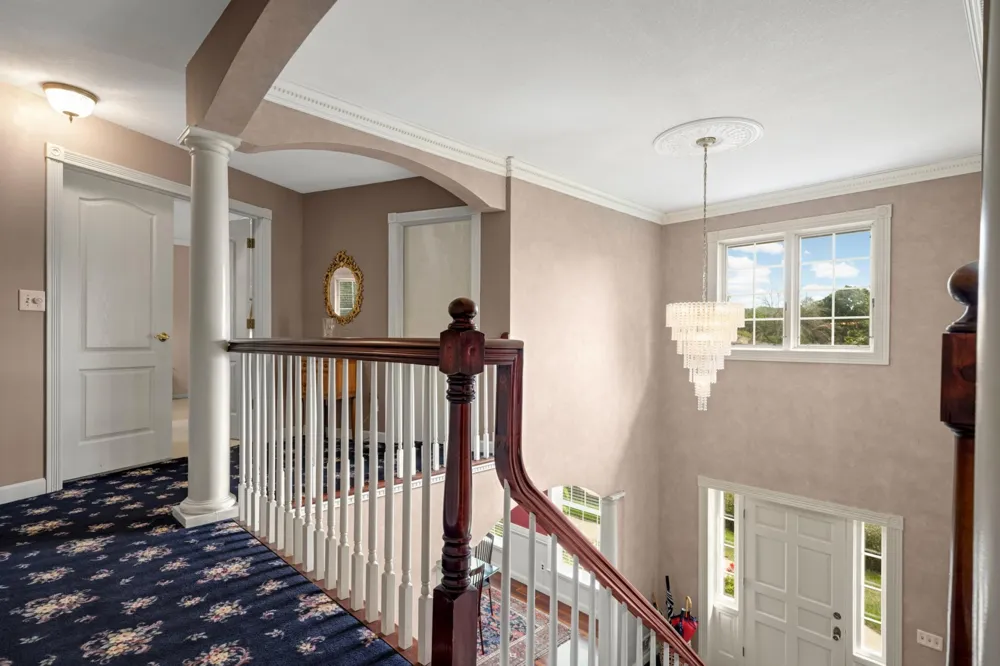 665 Arcadia Drive Mendota Heights, MN 55118