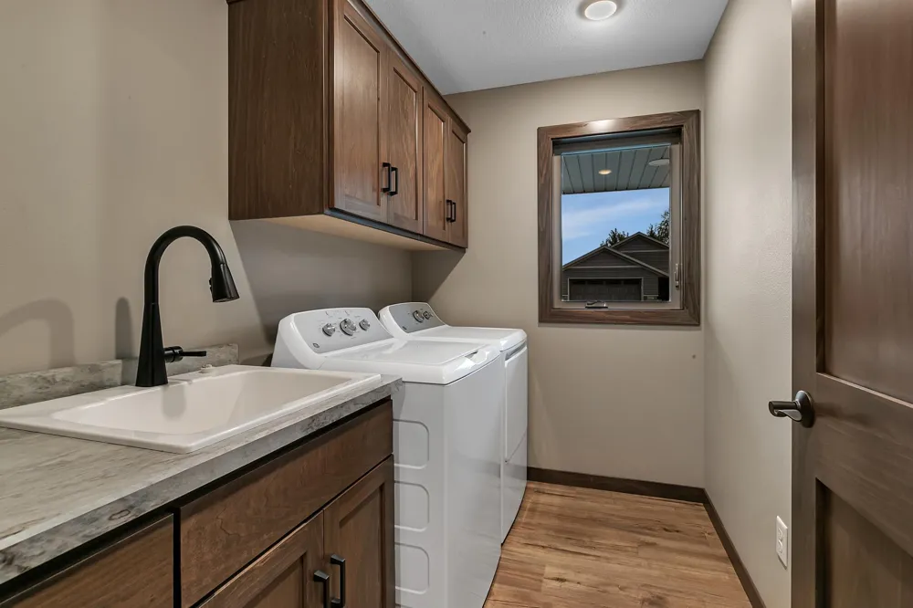 107 Barry Loop NW Richmond, MN 56368