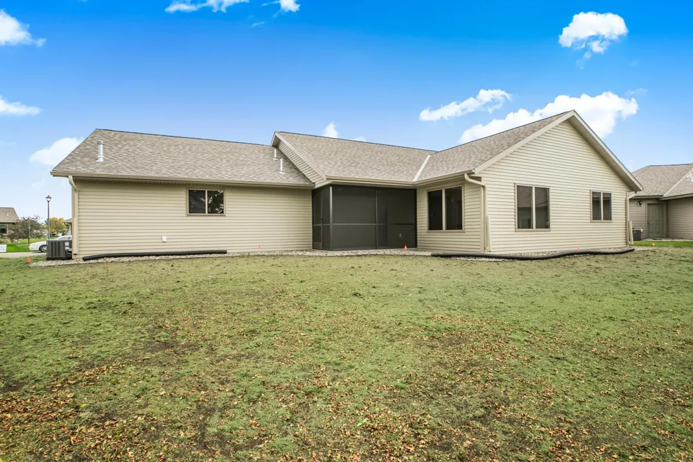 107 Barry Loop NW Richmond, MN 56368
