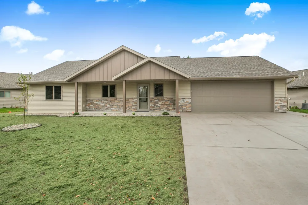 107 Barry Loop NW Richmond, MN 56368