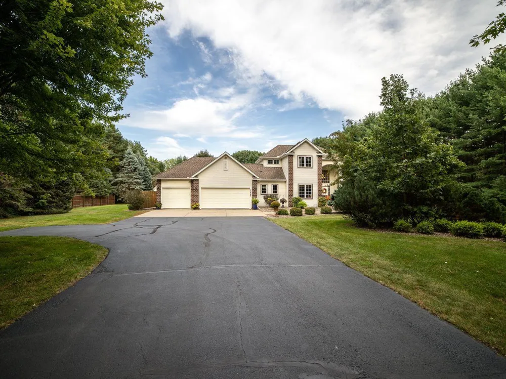 19860 Orr Avenue Hastings, MN 55033