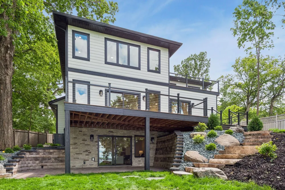 17310 County Rd 101 W Minnetonka, MN 55391
