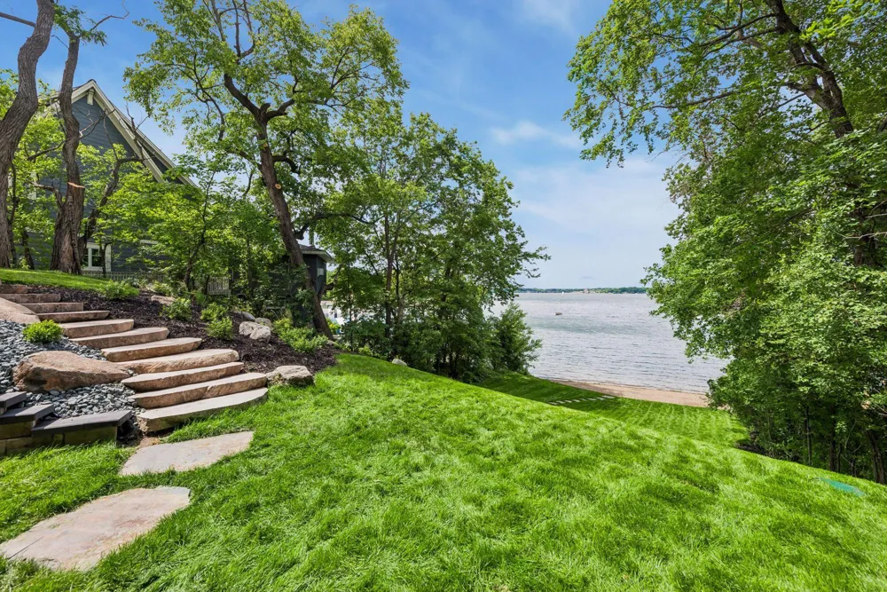 17310 County Rd 101 W Minnetonka, MN 55391