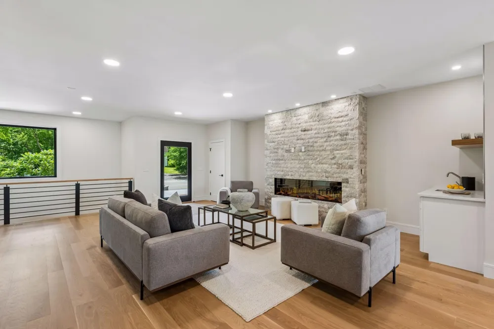 17310 County Rd 101 W Minnetonka, MN 55391