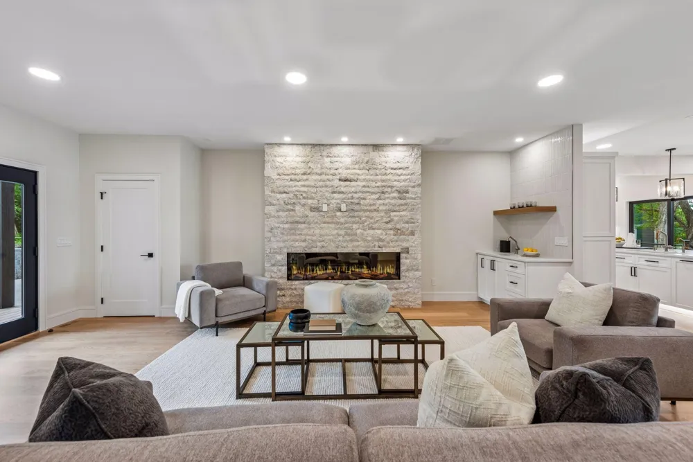 17310 County Rd 101 W Minnetonka, MN 55391