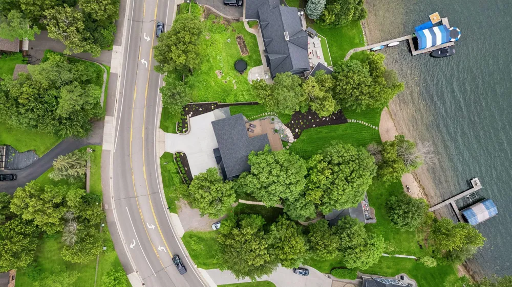 17310 County Rd 101 W Minnetonka, MN 55391