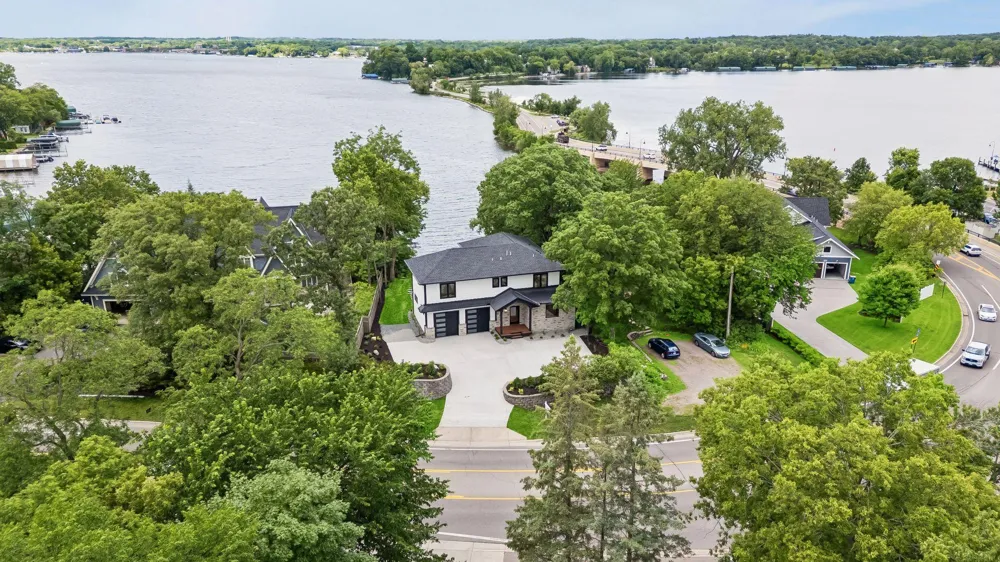 17310 County Rd 101 W Minnetonka, MN 55391