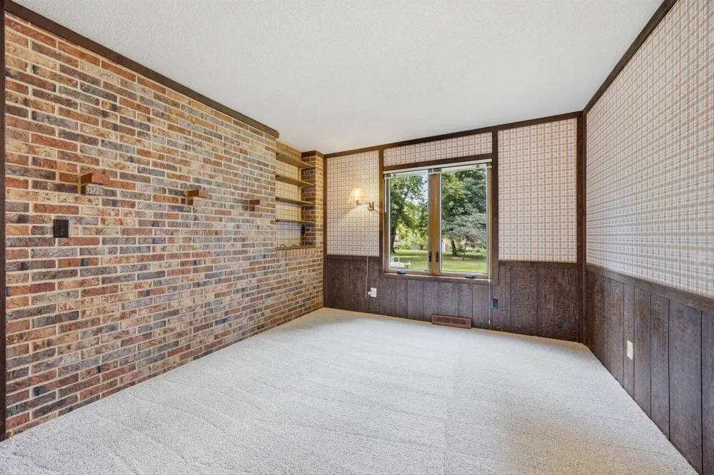 522 Shady Ridge Road NW Hutchinson, MN 55350