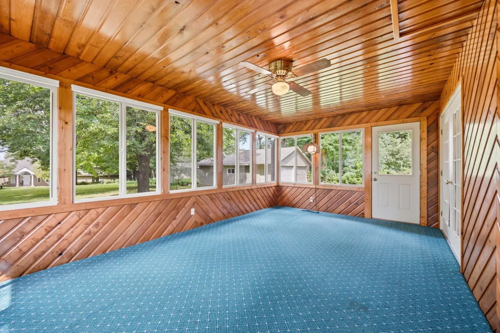 522 Shady Ridge Road NW Hutchinson, MN 55350
