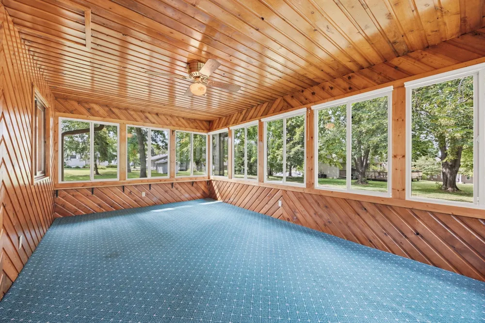 522 Shady Ridge Road NW Hutchinson, MN 55350