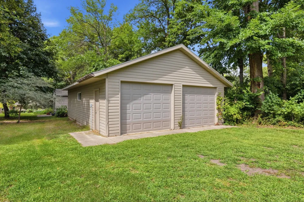 522 Shady Ridge Road NW Hutchinson, MN 55350