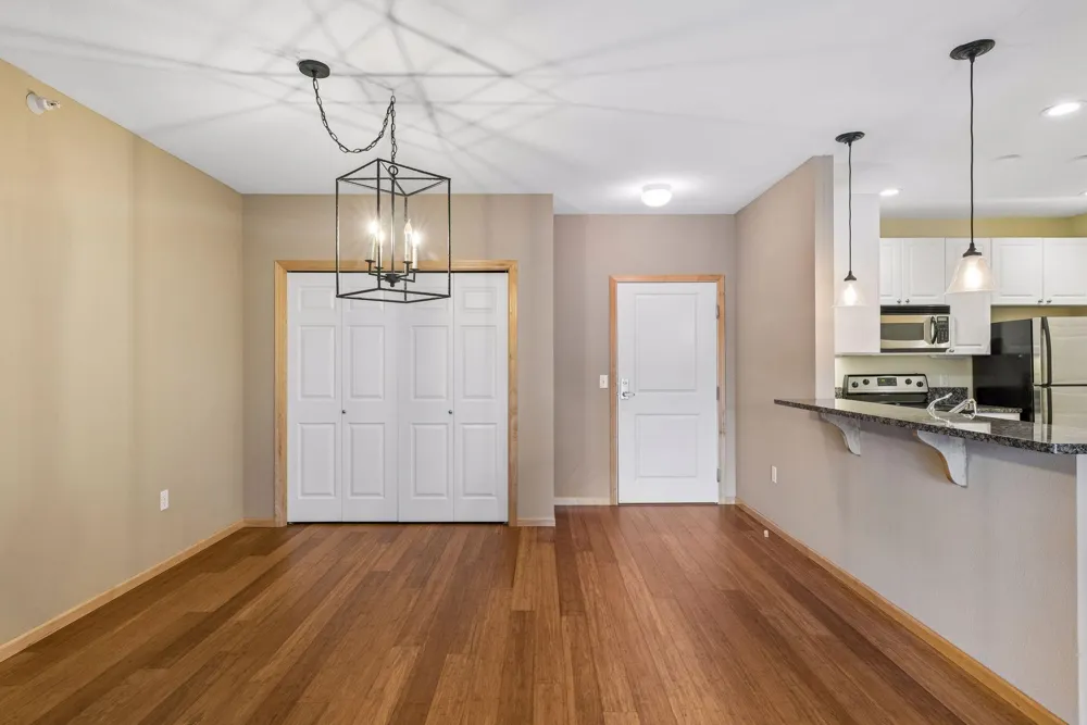 1800 Graham Avenue #309 Saint Paul, MN 55116