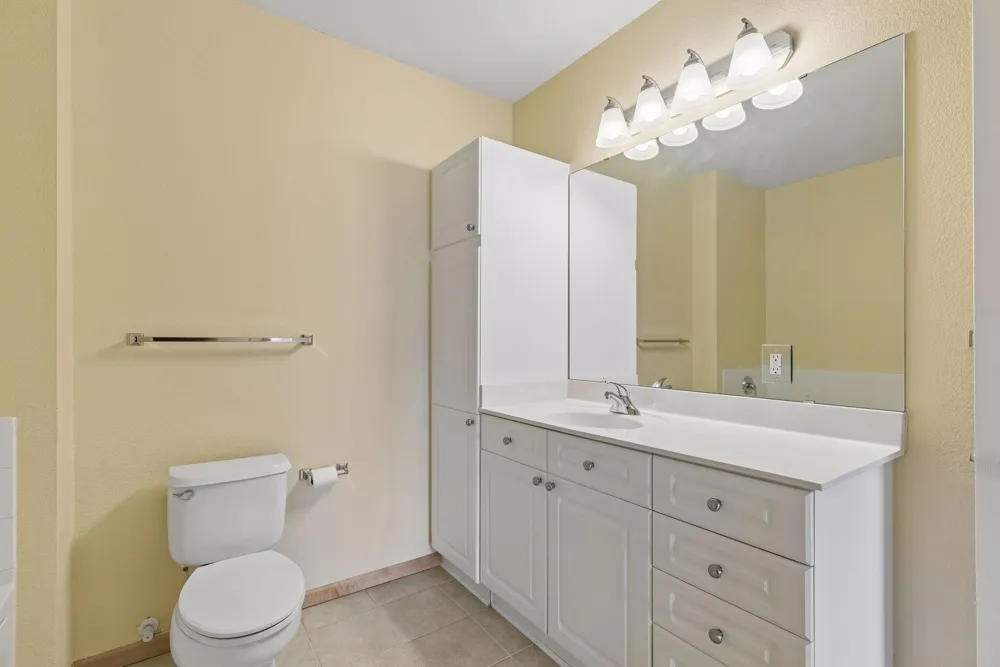 1800 Graham Avenue #309 Saint Paul, MN 55116