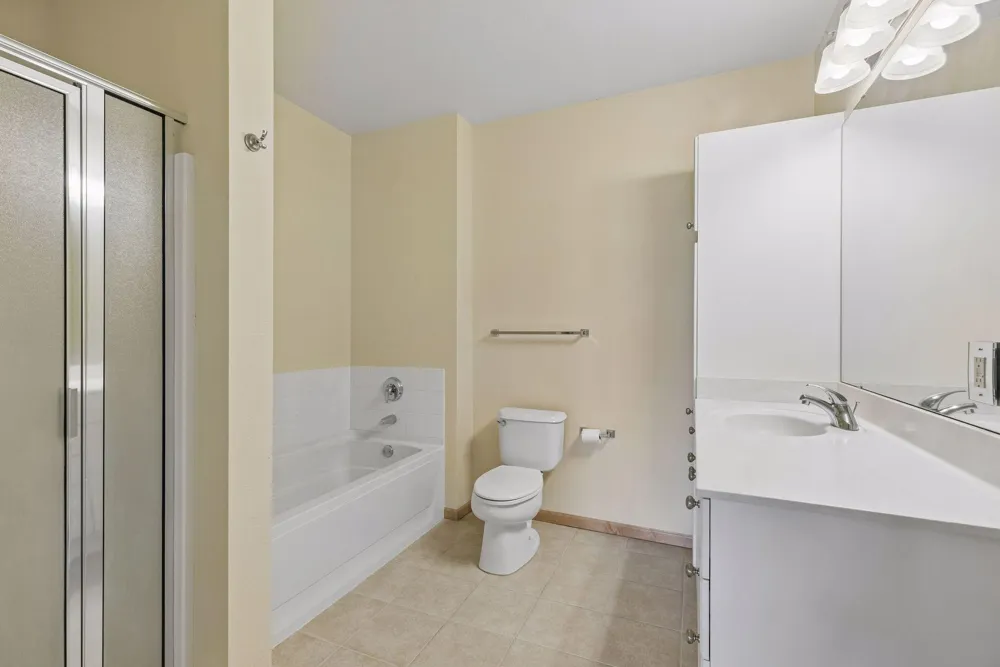 1800 Graham Avenue #309 Saint Paul, MN 55116