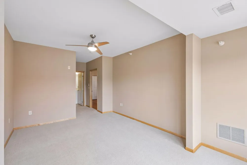 1800 Graham Avenue #309 Saint Paul, MN 55116