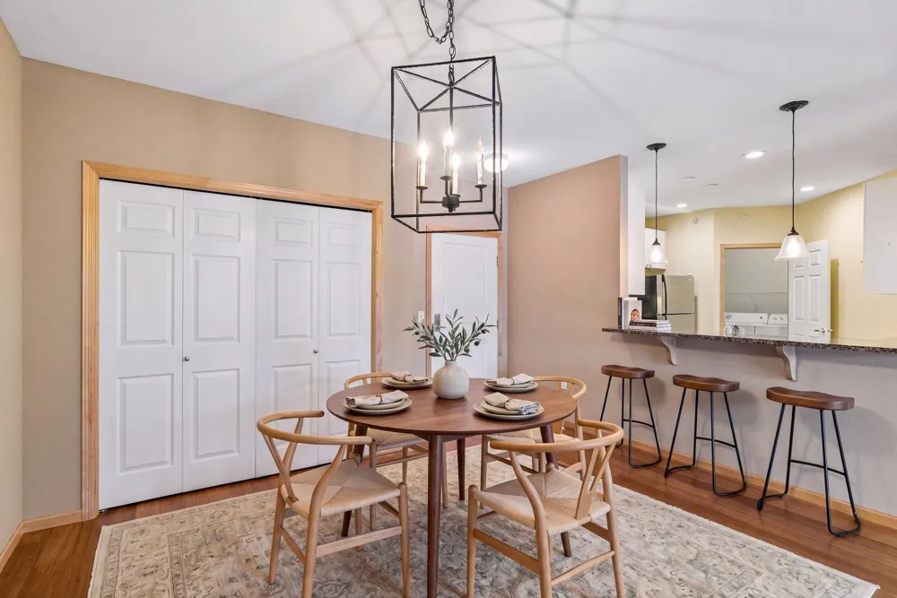 1800 Graham Avenue #309 Saint Paul, MN 55116