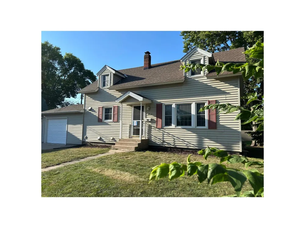 24 W 3rd Street Waconia, MN 55387