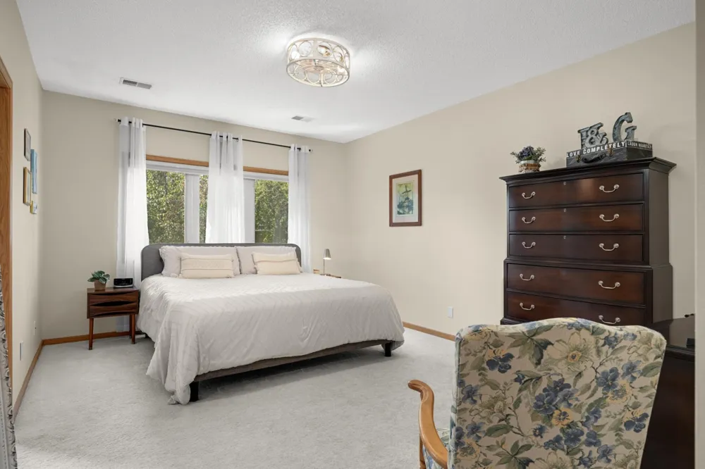7333 Bolton Way Inver Grove Heights, MN 55076