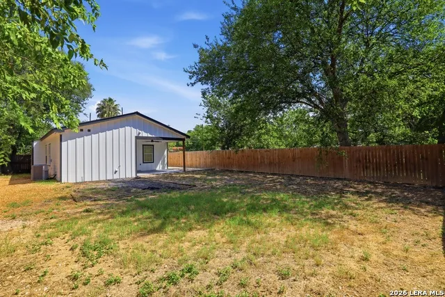 1008 Stonewall San Antonio, TX 78211