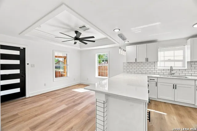 1008 Stonewall San Antonio, TX 78211