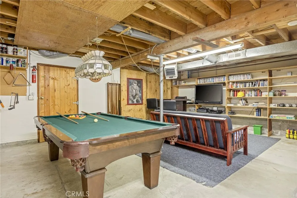 33421 Holcomb Creek Green Valley Lake, CA 92341